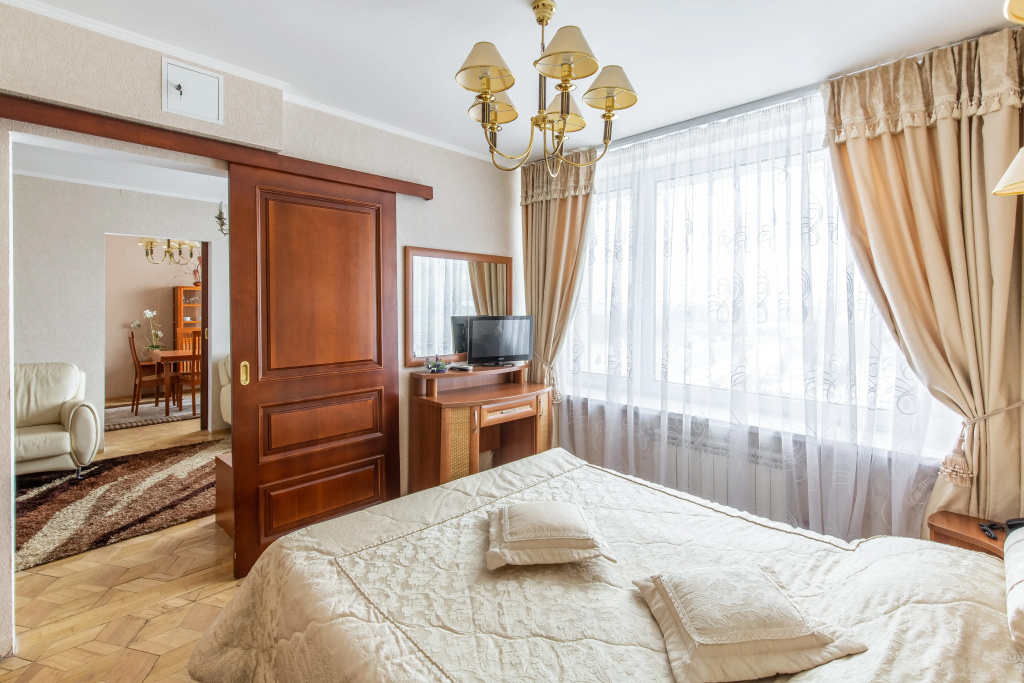 3 Room Double Apartment (full double bed)