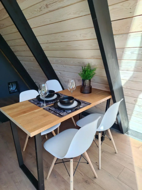 Шале двухэтажный А-фрейм с панорамным остеклением и террасой - фото 5