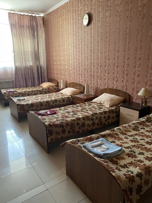 Economy Quadruple room