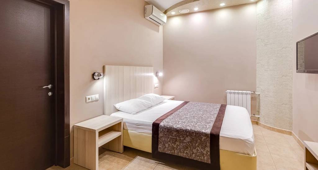 Economy Double room (full double bed)