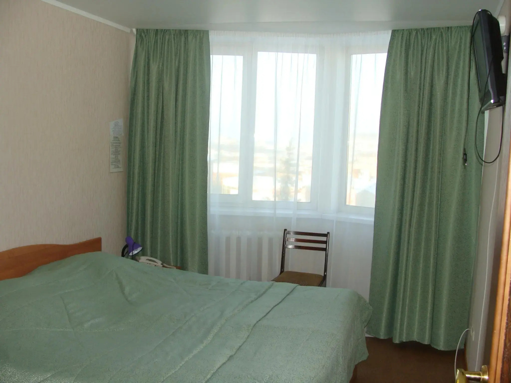 Double room (full double bed)