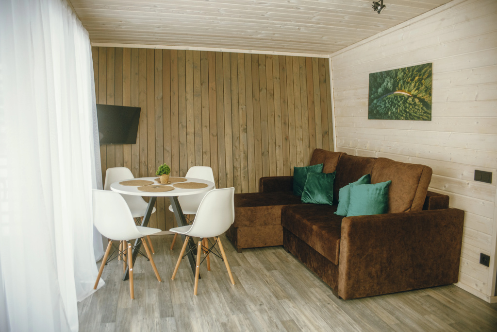 2 Bedrooms Cottage