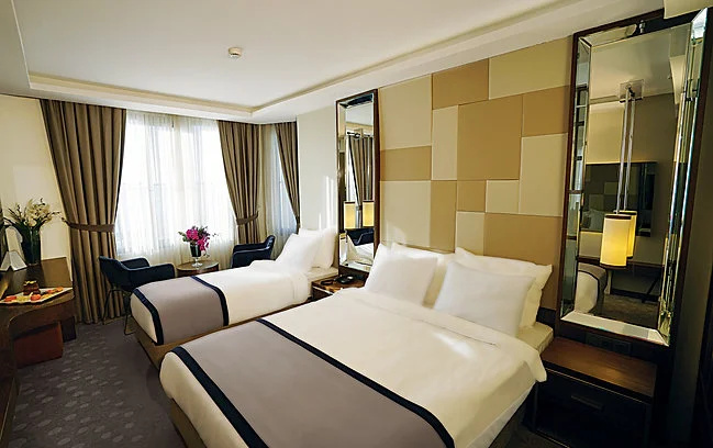 Standard Triple room
