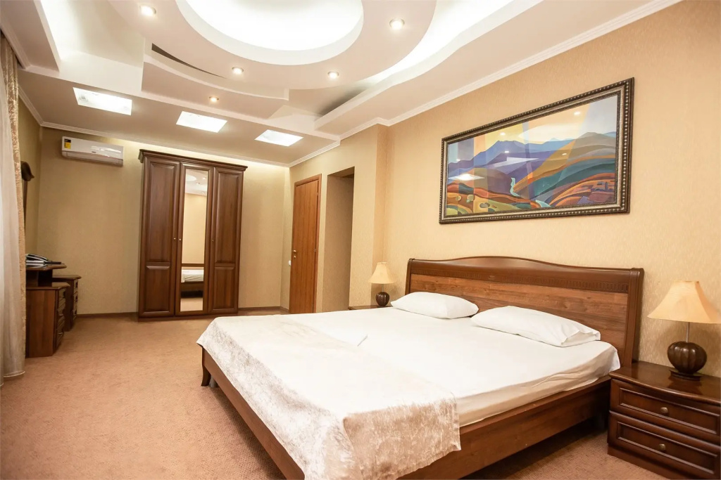 Comfort Double Suite (full double bed)