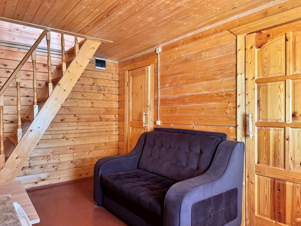 Коттедж с 3 комнатами с балконом и с видом на внутренний двор в Морская дача Арабеска