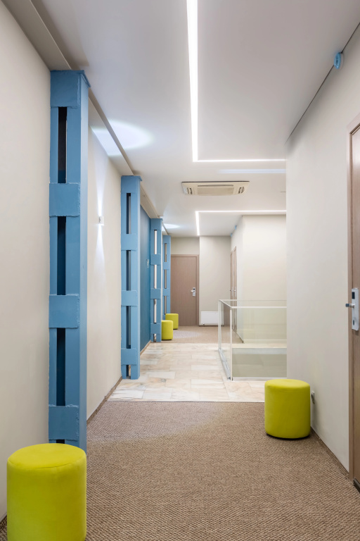 Lobby & Reception