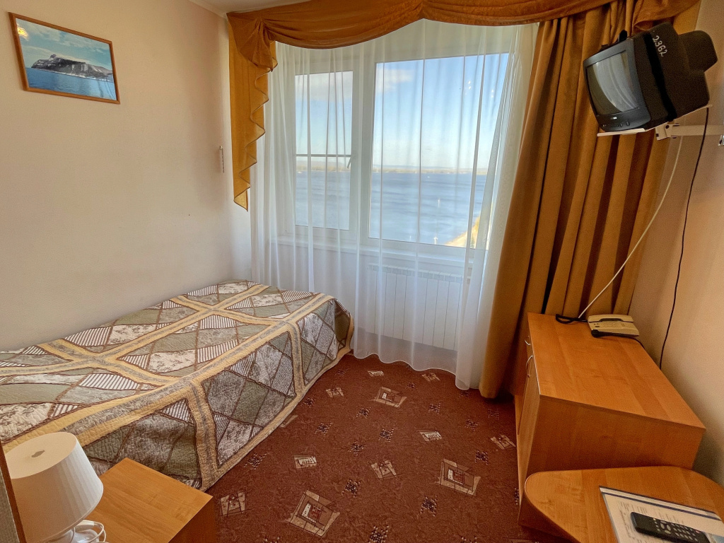 Standard Single room with view