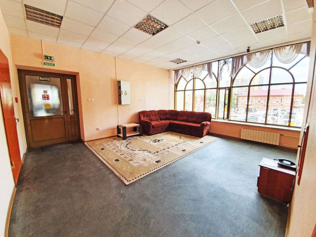 Вокзал краснодар 1. Гостиница рядом с жд вокзалом краснодар 1. Железнодорожный вокзал краснодар-1. Гостевой дом прованс краснодар. В двух шагах краснодар.