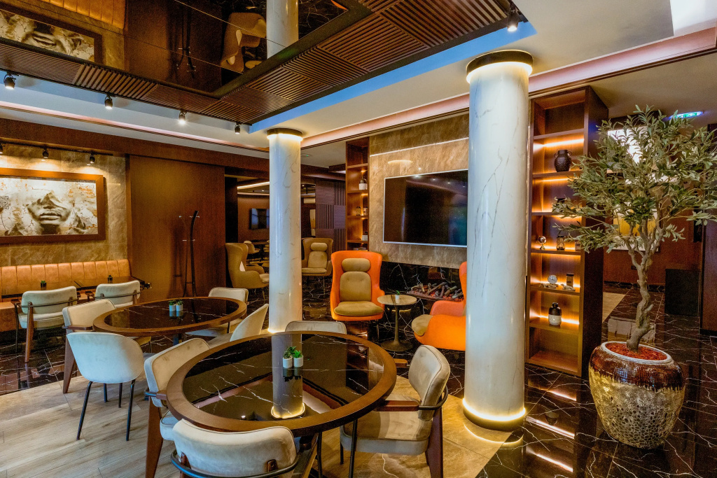 Nobel Gallery Hotel — фото