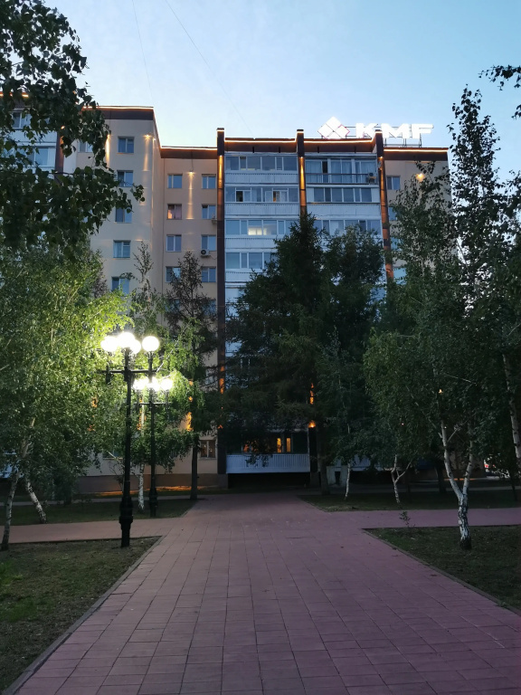1-K v Samom Tsentre s Vidom na Skver Flat