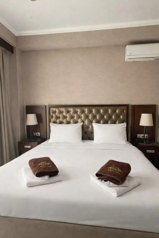 Superior Double room with balcony (full double bed)