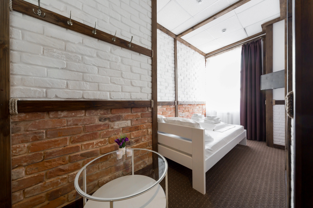 Light Double room (full double bed)