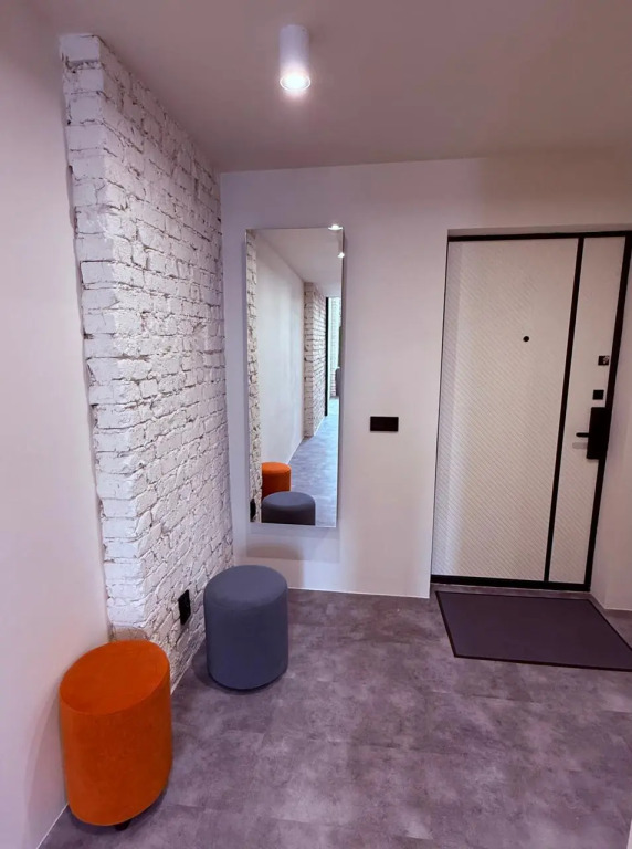 Апартаменты с 3 комнатами в Квартал