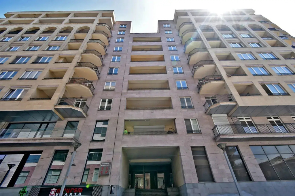 3-K v Novostroyke, Severny Prospekt, Hh335 Flat