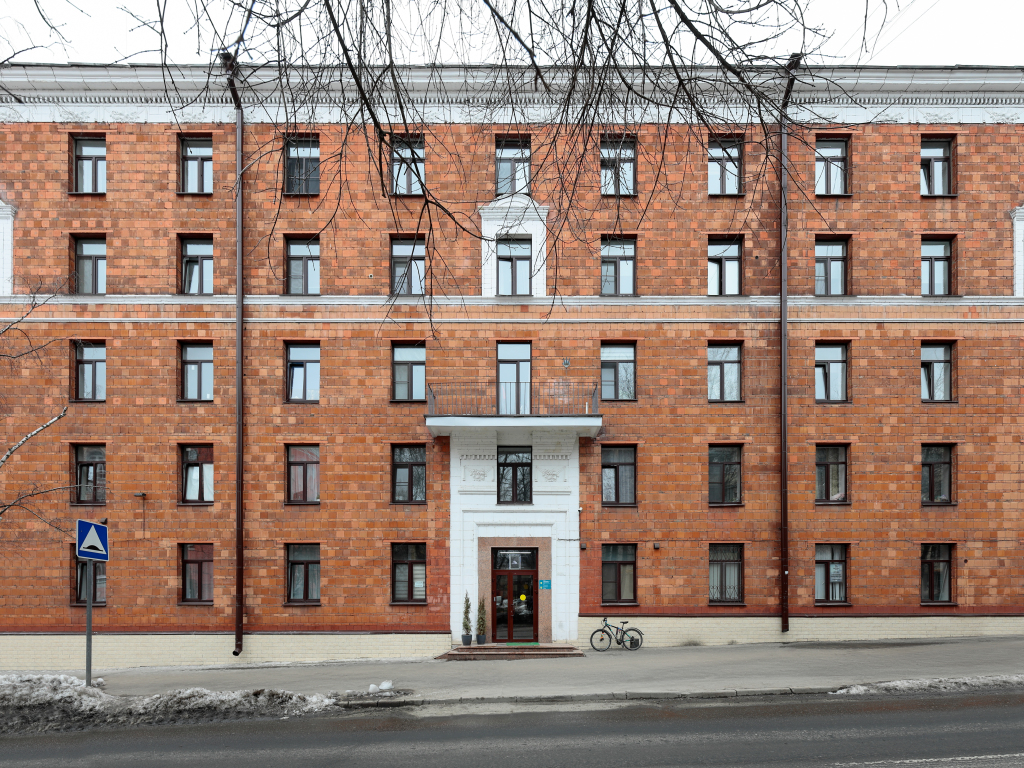 Больше не работает: Магазин автозапчастей и автото, магазин автозапчастей и авто