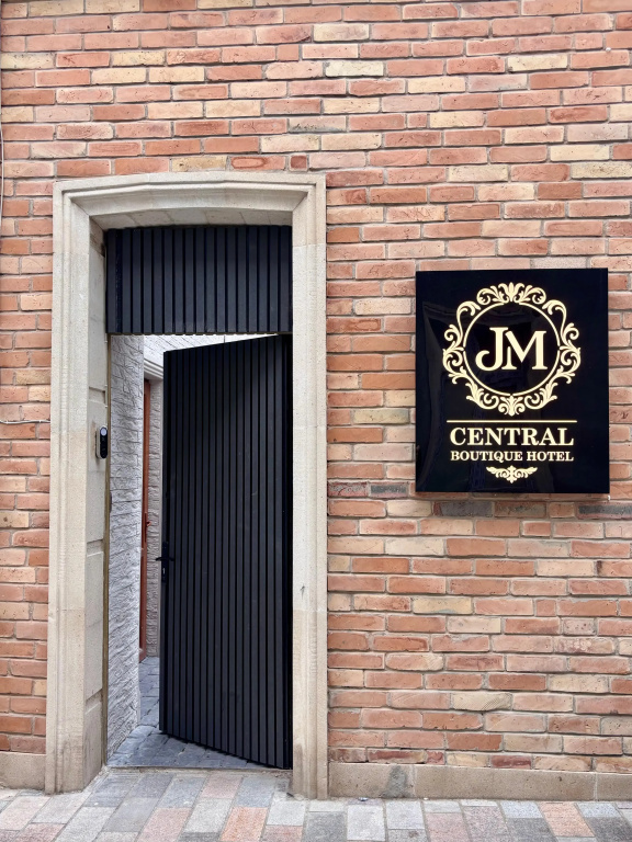 JM Central Boutique Hotel — фото