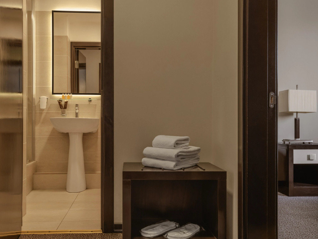 Двухместный номер Family двуспальная кровать в Казахстан