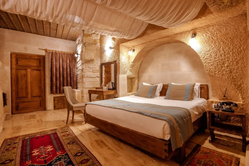 Standard Double room with view (full double bed)