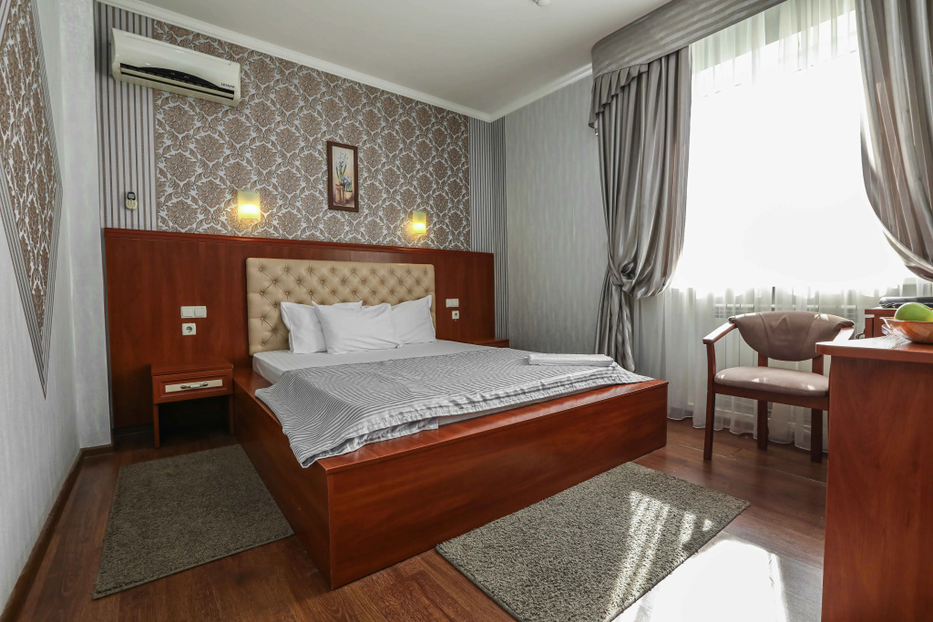 Standard Double room (full double bed)