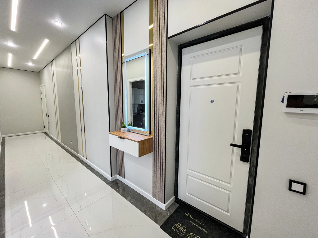 V ZhK 4YOU 2 Komnatnaya S Divanom Apartments
