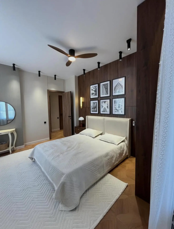 V Samom Tsentre | Ryadom S Abu Dhabi Plaza Flat
