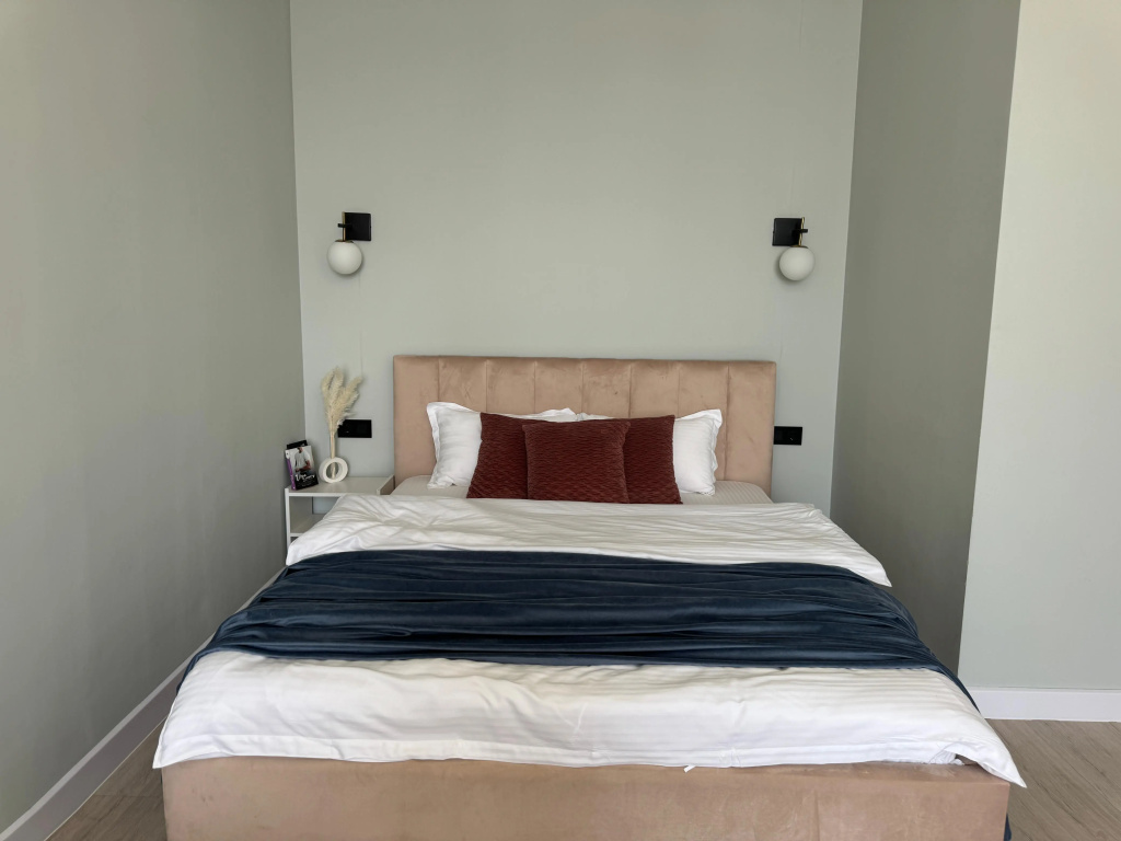 New City Life 307-2 Apartments