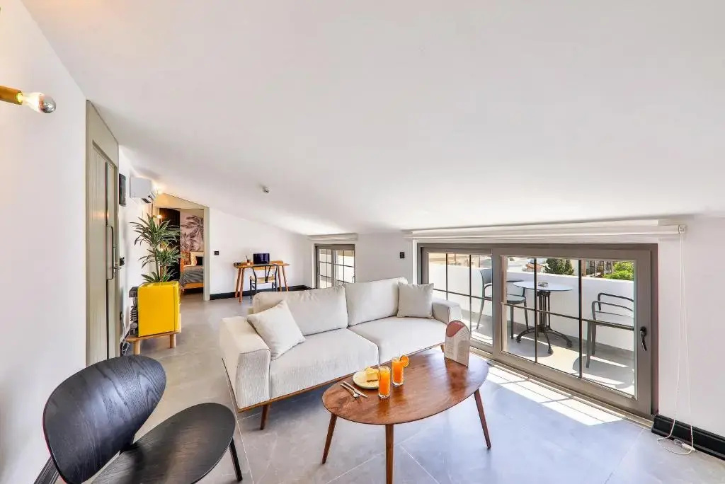 Standard Double room with balcony and with garden view (full double bed)