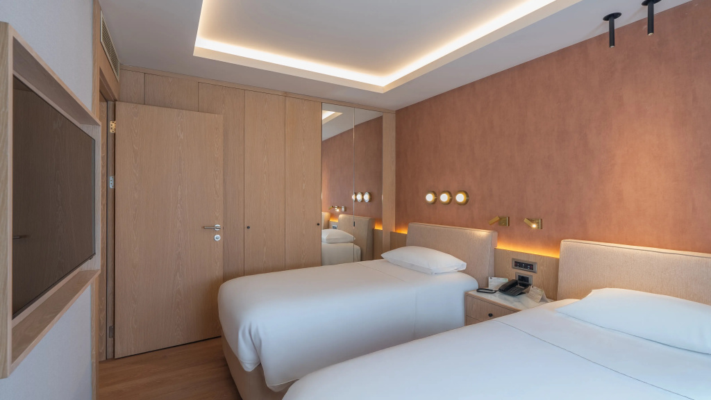 2 rooms Gloria Garden Building Villa with balcony
