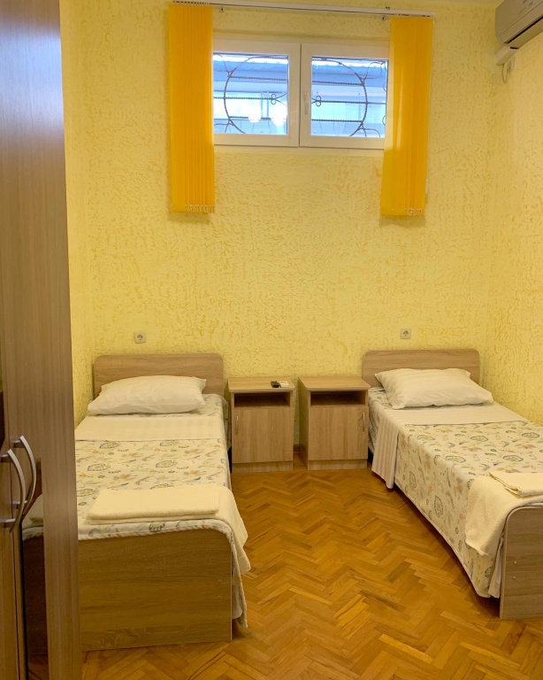 Economy Double room beachfront (twin beds)