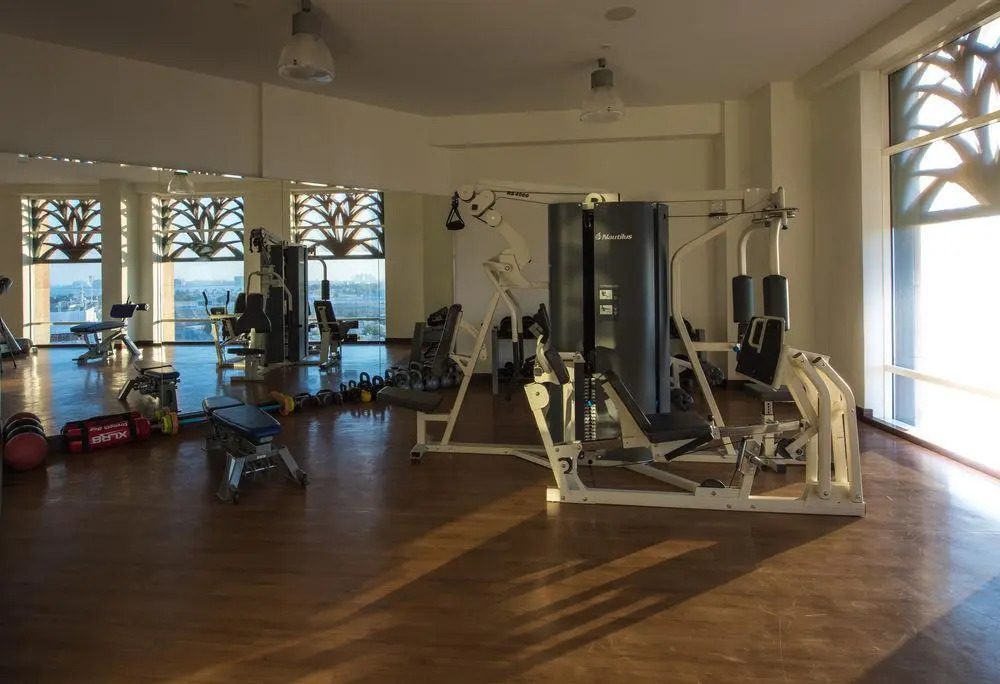 Отель La Suite Dubai Hotel & Apartments — фото 2