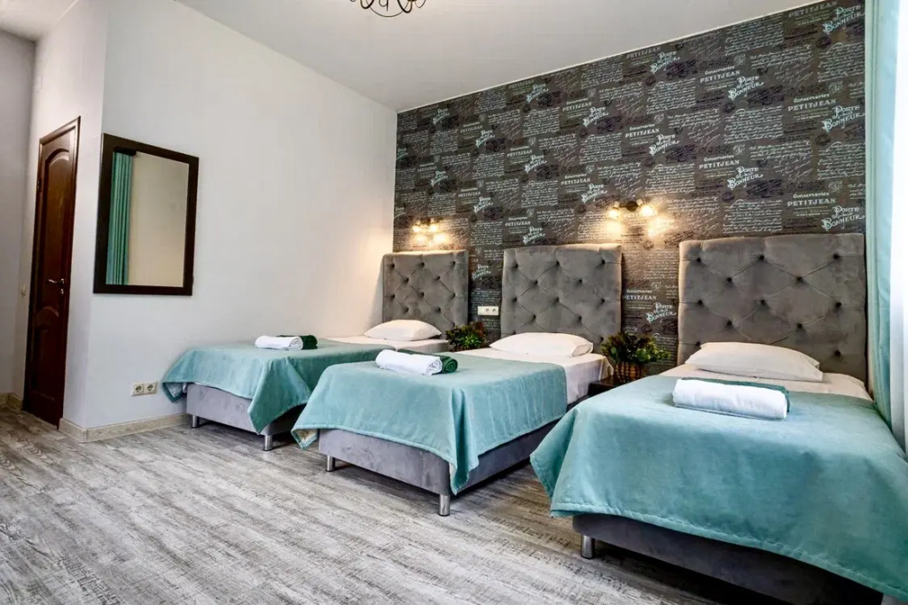 Standard Triple room with balcony and with view