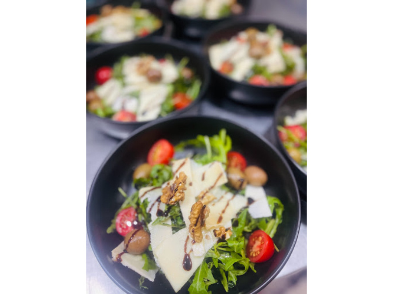 Food & Beverage