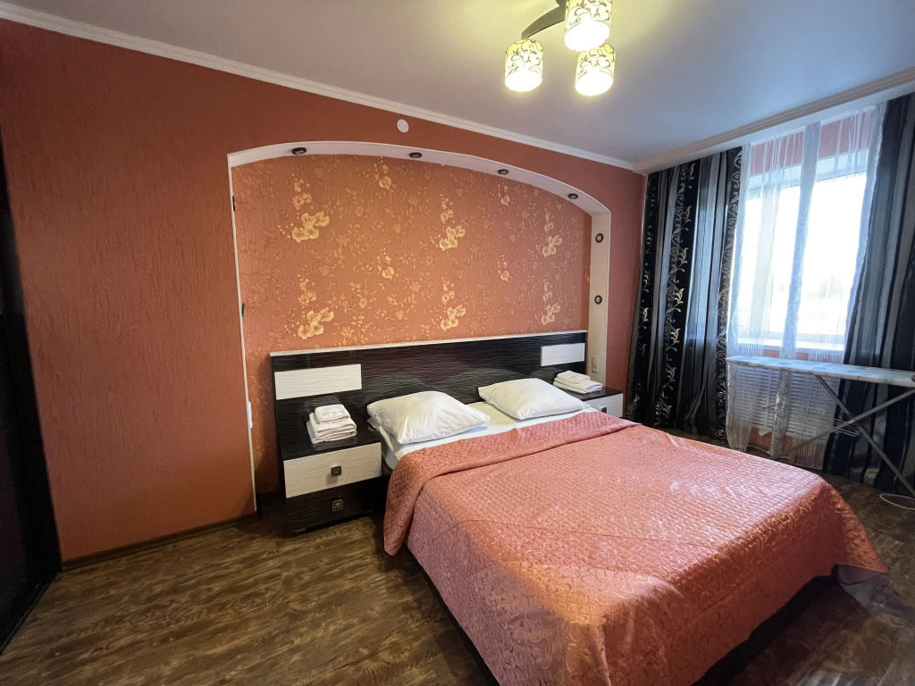 Апартаменты трехкомнатные 050 по ул. Красноармейская, д. 100 — фото