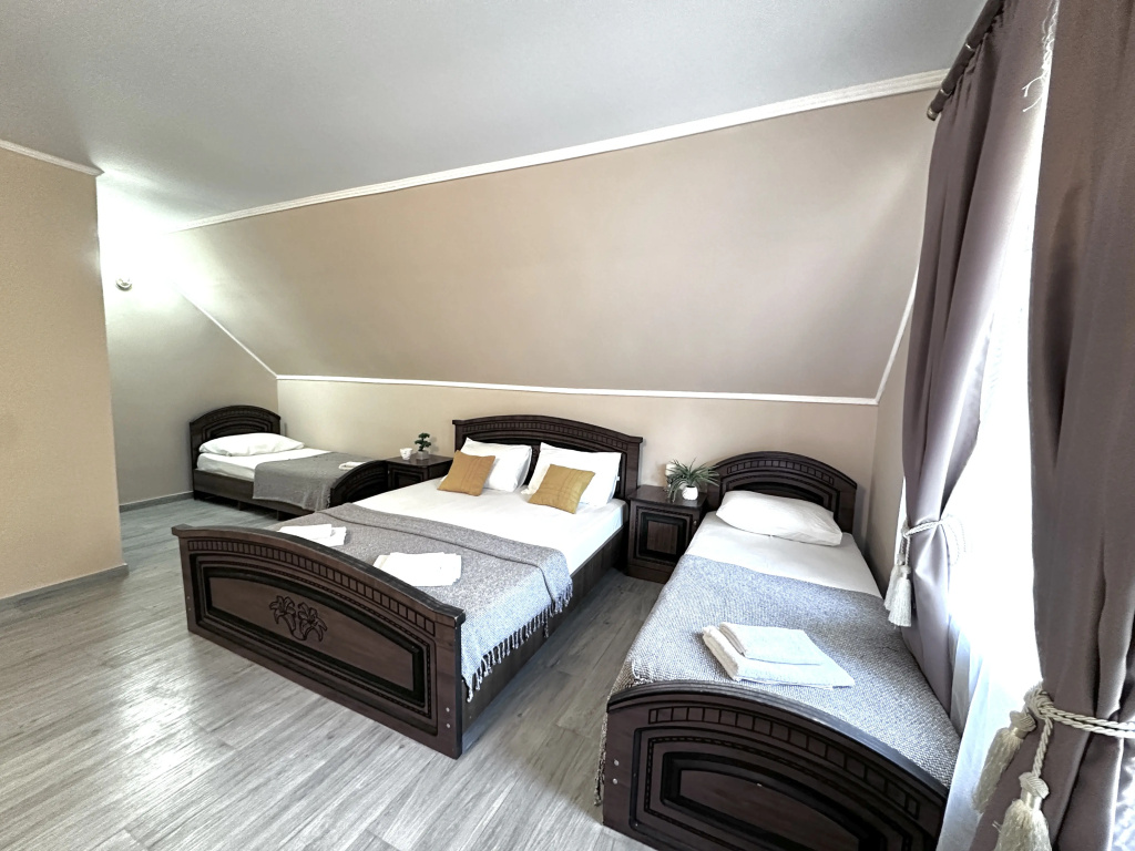 Superior Quadruple room