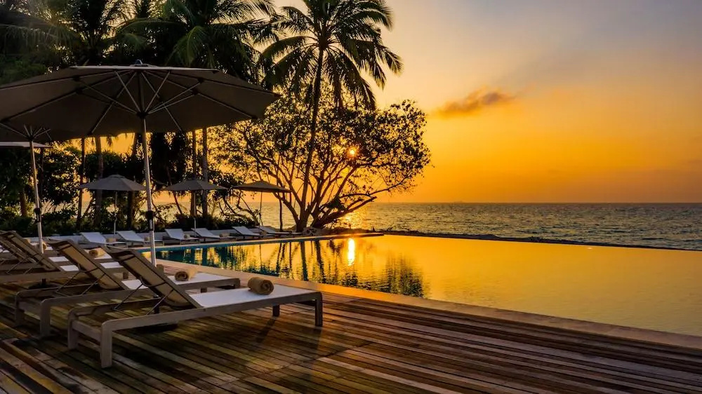 Курортный Отель Fiyavalhu Resort Maldives — фото
