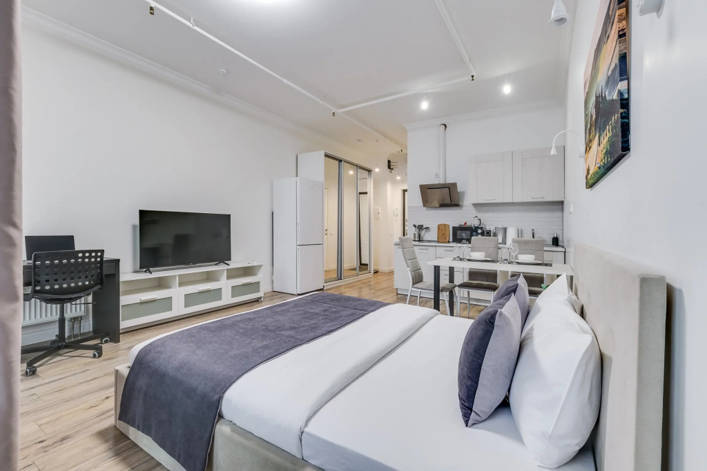 Апартаменты Стандартные с Красивым Видом и Балконом Business Apartments — фото