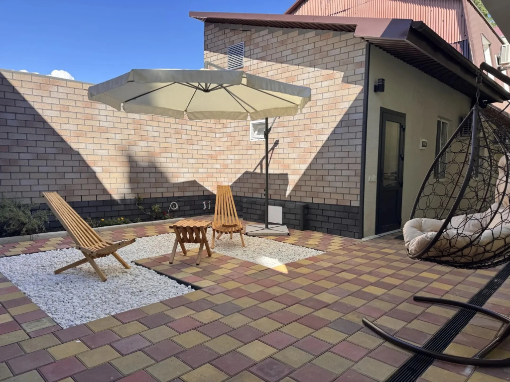 Superior Double Family room with courtyard view (full double bed)