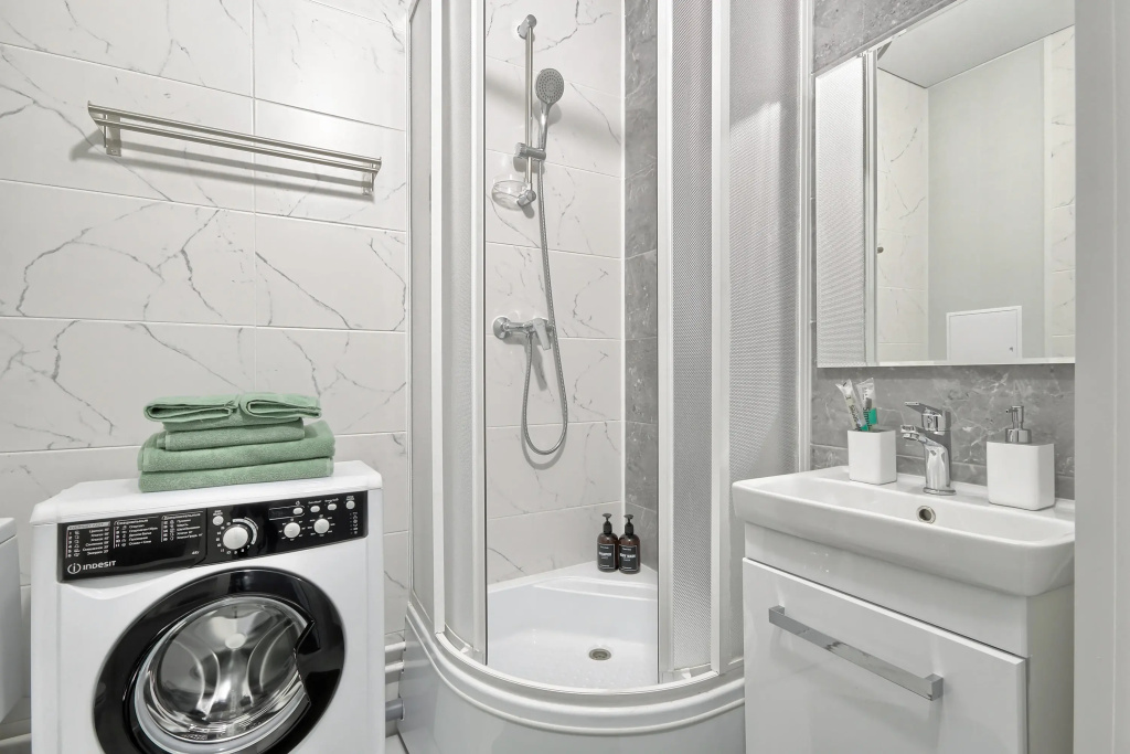 Апартаменты MyHomeYourHome на Дальневосточном проспект 19 к1 — фото
