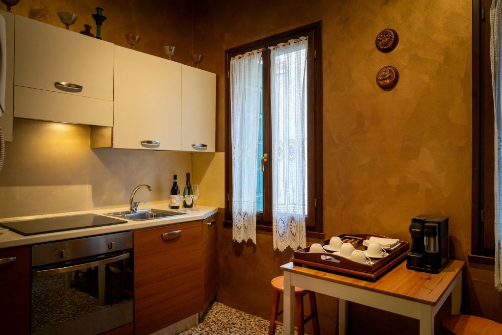 2 Bedrooms Apartment with city view