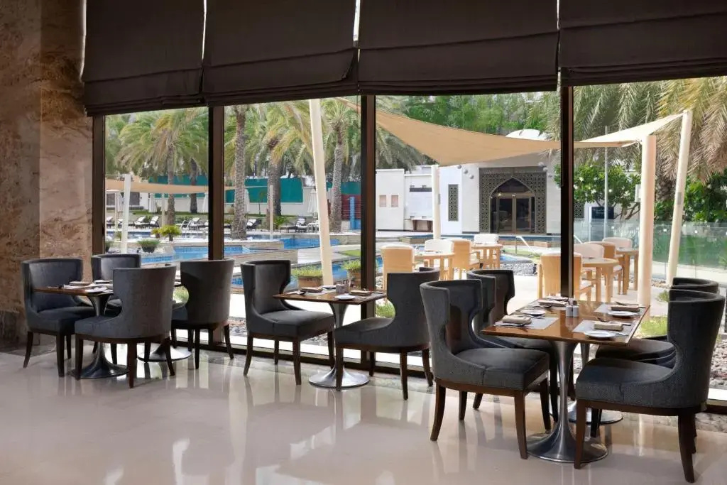 Отель Sheraton Oman - фото 39