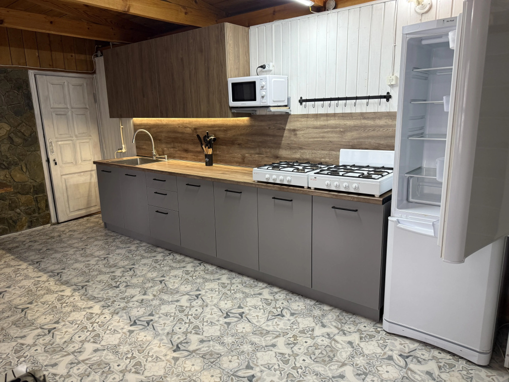 Трёхместный номер Standard с балконом в Алиса