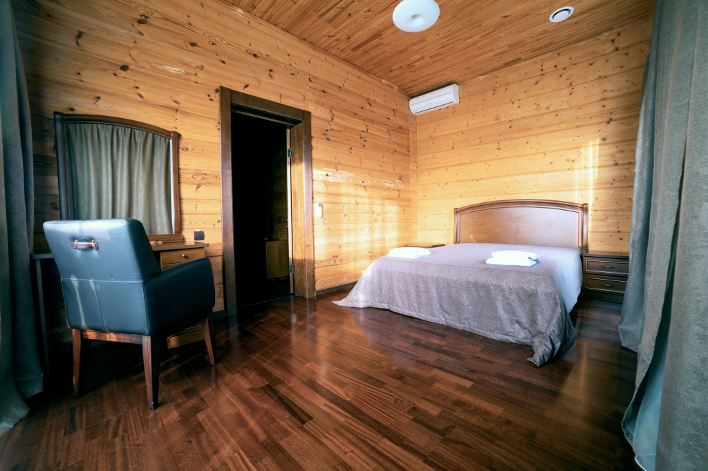 2 Bedrooms Quadruple Suite