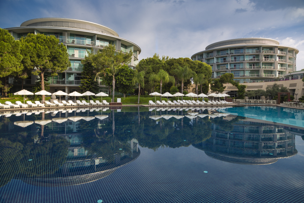 Отзывы калиста белек. Отель calista luxury resort 5 белек турция. Парк аттракционов дримвуд в ялте. Отель в турции calista luxury resort. Отель калиста анталия.