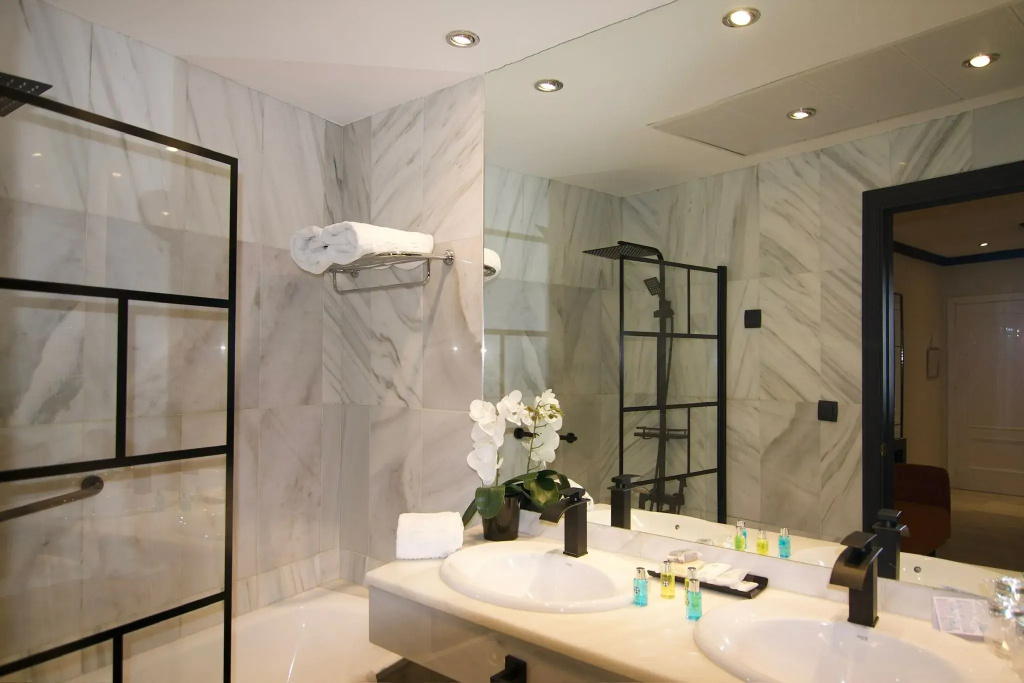 Hotel San Gil Sevilla - Chambres
