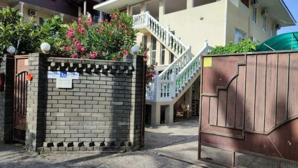Отель Гостевой дом Марина в Сочи