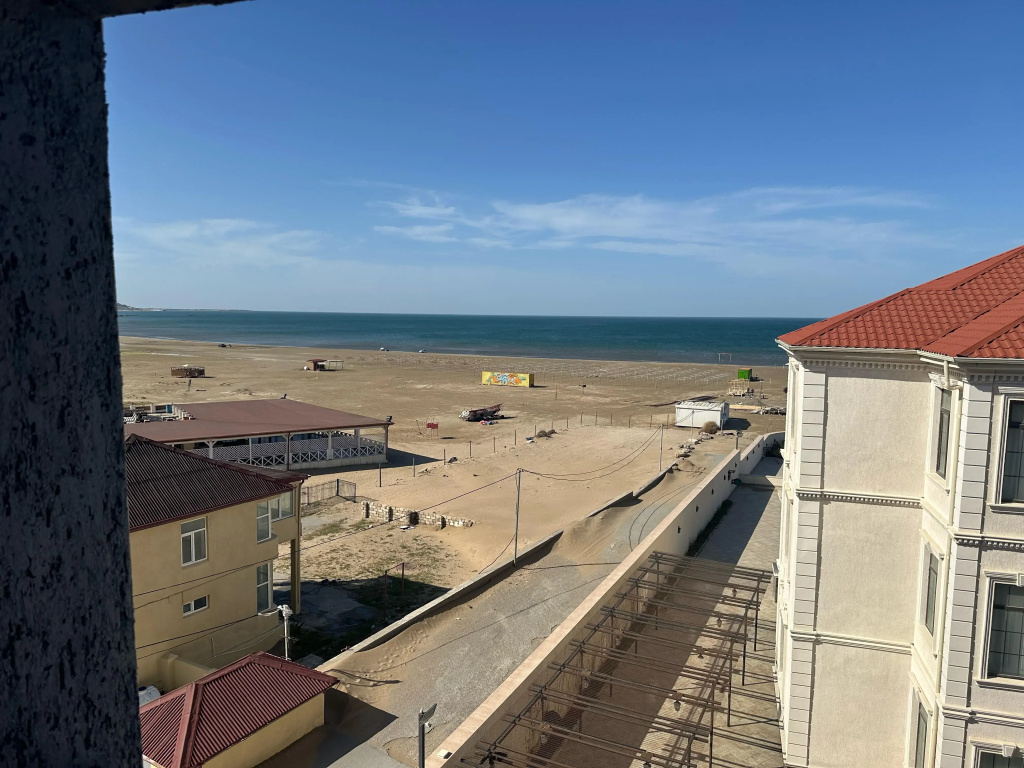 Beach & Waterfront