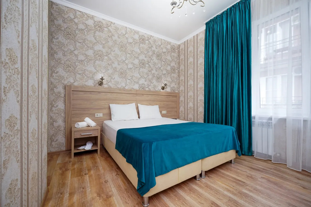 Comfort Double room with balcony and with view (full double bed)