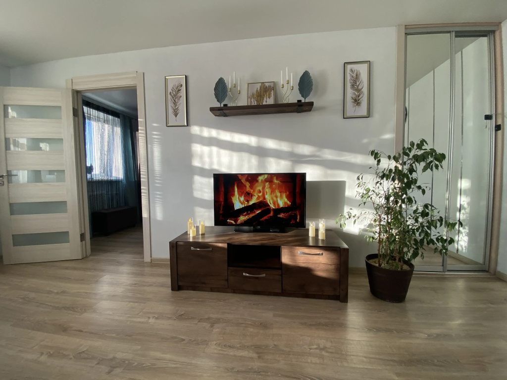 2 Bedrooms Double Apartment with balcony and with courtyard view (full double bed)