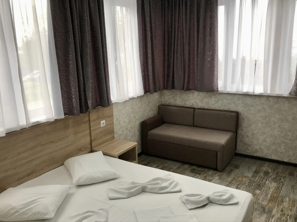 Четырёхместный полулюкс Comfort в Мандарин