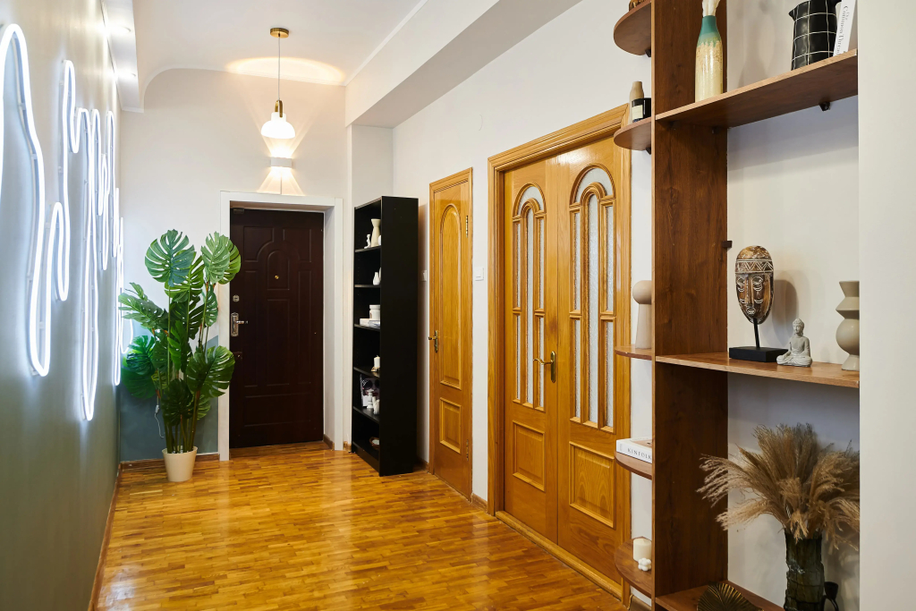 Квартира GM Apartments Двухуровневая с мансардой у Патриарших Прудов